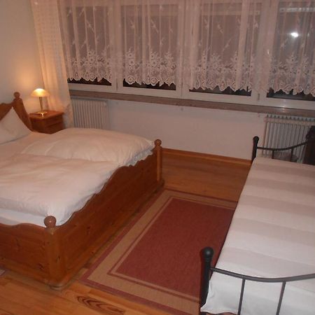 Hotel Adam Saarbrücken Kamer foto