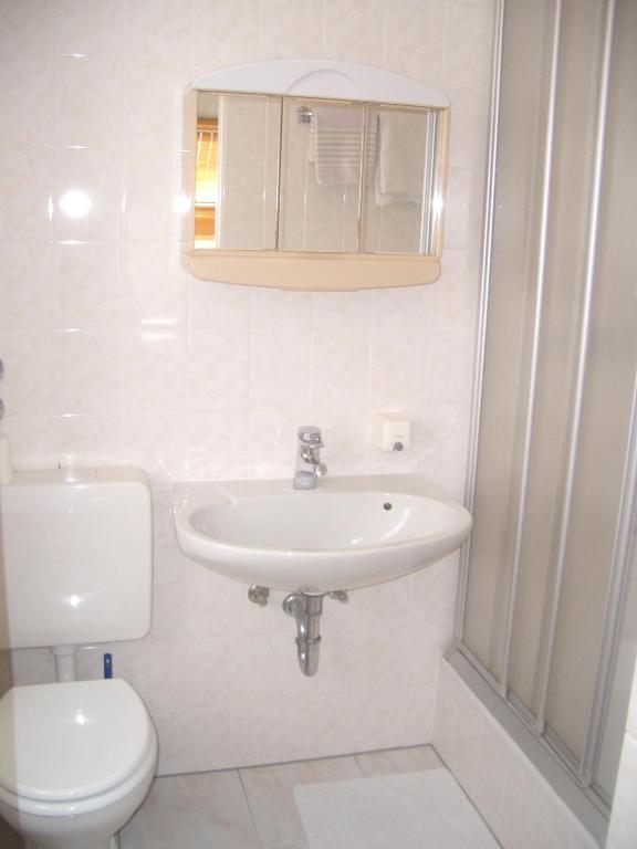 Hotel Adam Saarbrücken Kamer foto
