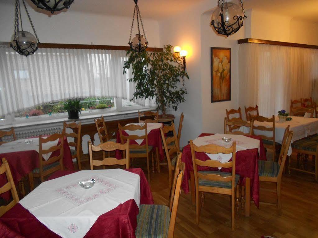 Hotel Adam Saarbrücken Buitenkant foto