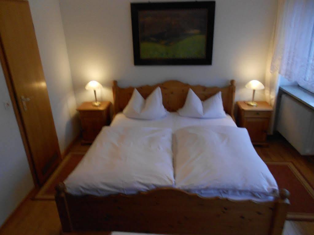 Hotel Adam Saarbrücken Buitenkant foto